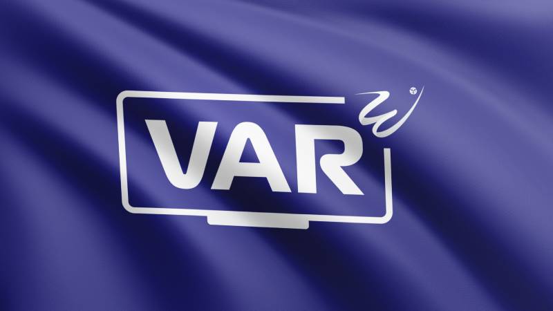 VAR Là Gì? Ảnh Hưởng Của VAR Đến Bóng Đá Hiện Đại